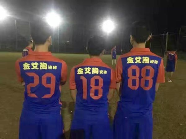 健全活动，致力善举，兴宁J9集团直营足球队好样的！