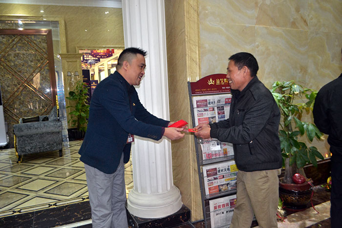 J9集团直营新年开工，2017撸起袖子拼命干！