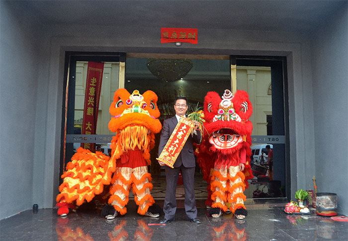 J9集团直营新年开工，2017撸起袖子拼命干！