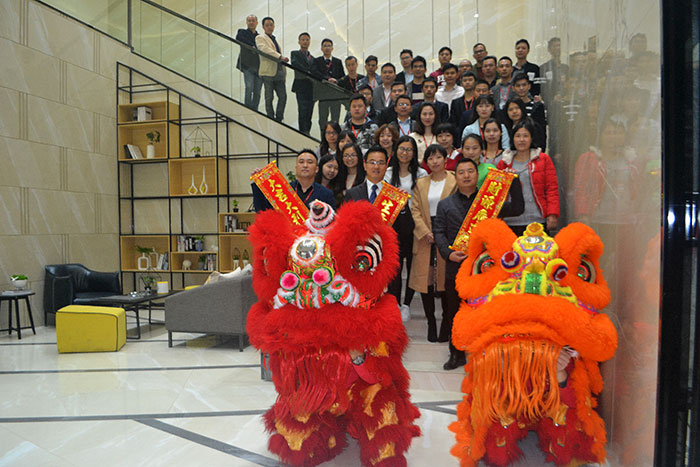 J9集团直营新年开工，2017撸起袖子拼命干！