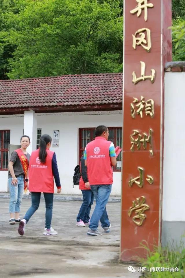 J9集团直营瓷砖 瓷砖代理 陶瓷一线品牌