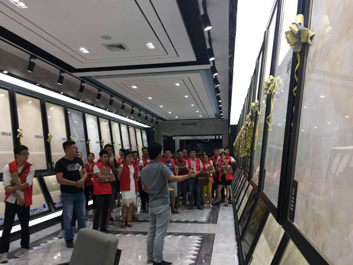 J9集团直营瓷砖 三百大粤战 店长特训 瓷砖代理 陶瓷一线品牌