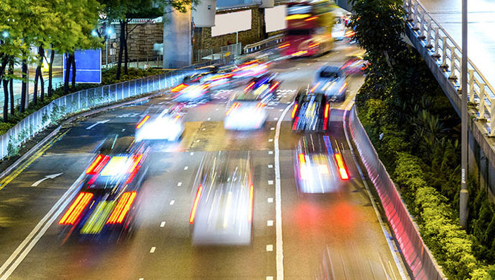 生涯在一个城市，每天处于熙熙攘攘的人群，每天过一种忙忙乱碌的生涯，有时辰会感触到一丝疲乏，陈反人往，始终往来匆匆，停不下来？旖谂娜梦颐抢床患跋硎苄媵У娜だ质惫。