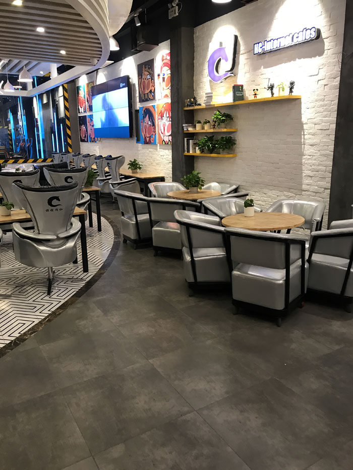 J9集团直营现代仿古砖案例:别说了，一路去这个1000方的网咖开黑！