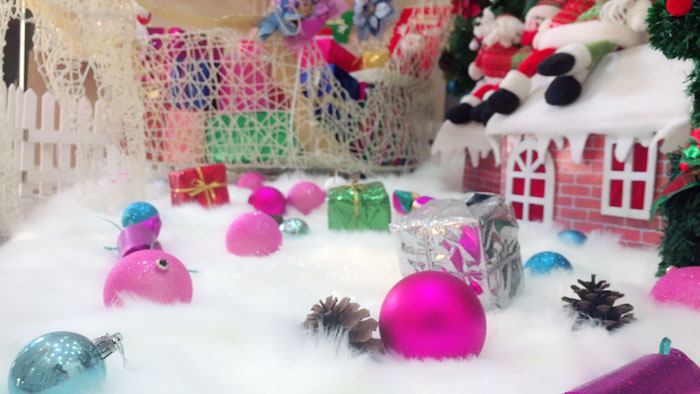 辅导，我能说说“别人家公司”的圣诞怎么过的么？