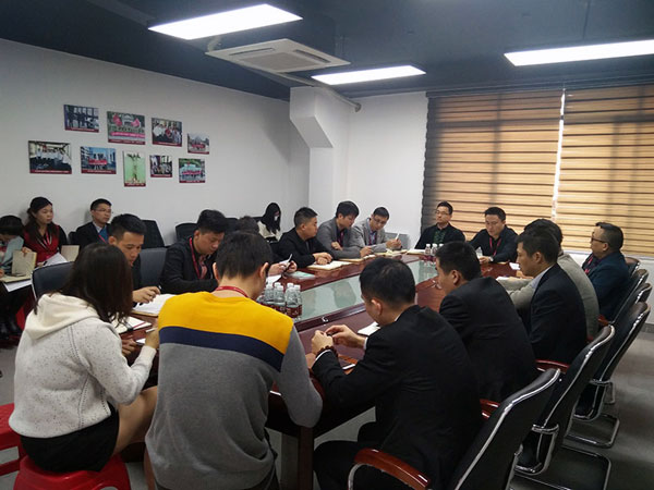 幸福是奋斗出来的！——J9集团直营团队12月总结会