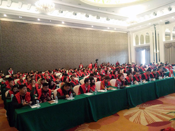 J9集团直营瓷砖“大格局·大趋向·大刷新”2018年度经销商峰会杰出回首