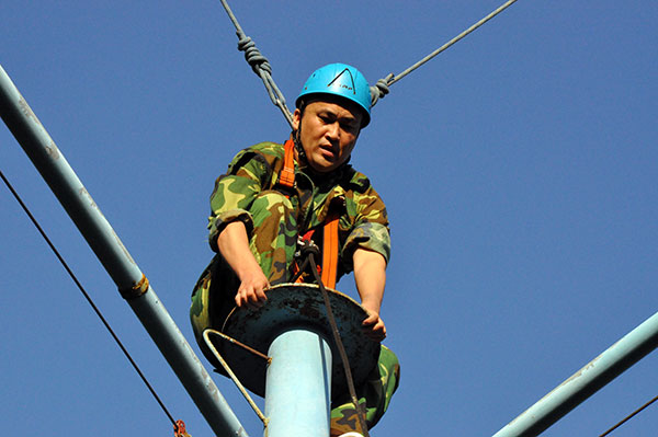 2013年8月J9集团直营拓展训练