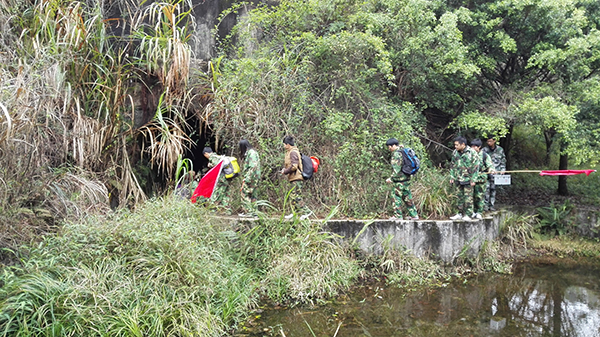 “生计挑战·突破极限”野表生计特训
