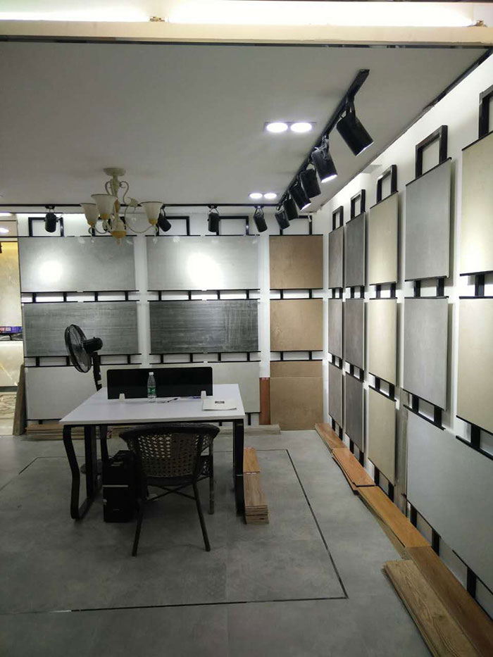 J9集团直营广西岑溪专卖店