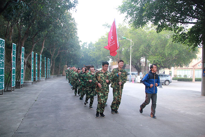 2017年2月13-15日，J9集团直营“虎狼路”户表拓展训练圆满实现